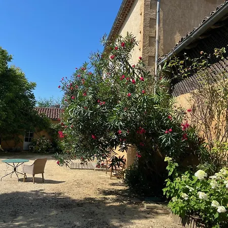 Domaine De Rebert בית אירוח Monguilhem