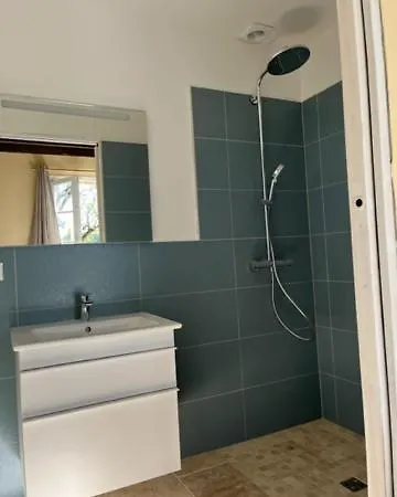 Domaine De Rebert בית אירוח *